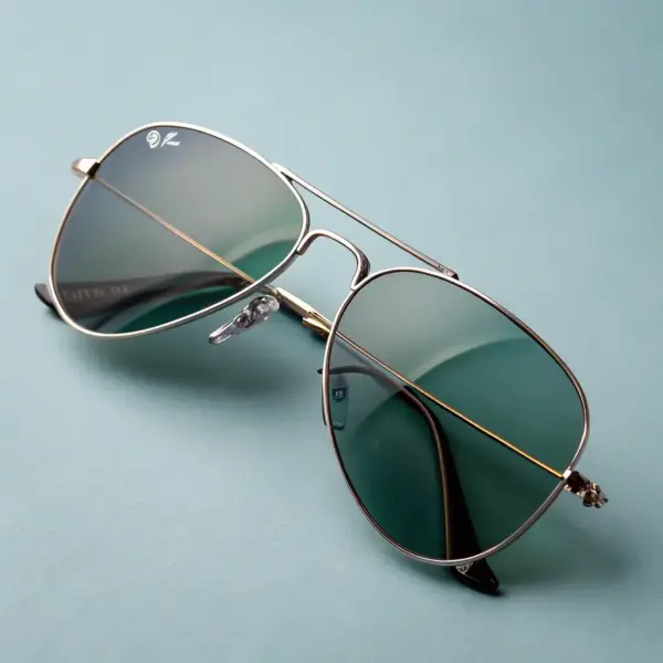 Ray-Ban Aviator Sunglasses